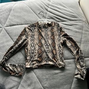 Snake skin long sleeve